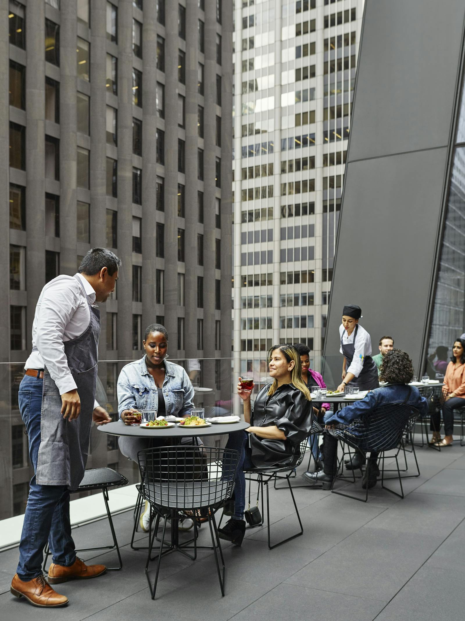 Jantares urbanos na varanda do MoMA